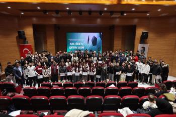 Üniversitemizde “Kupa Töreni ve Sertifika Takdimi” Programı Gerçekleştirildi